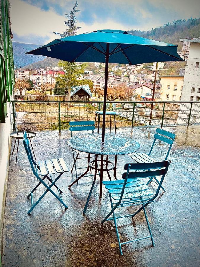 Appartement Proche De La Ville Et Du Parc Du Truchet Saint-Claude Esterno foto